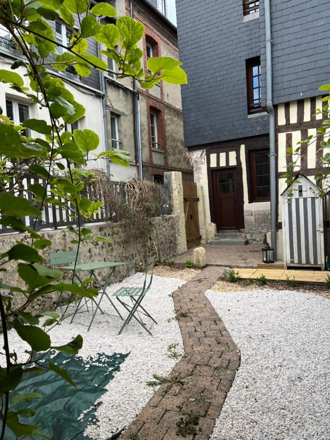 Вилла Ma Boheme - Jardin En Centre Historique Онфлёр Экстерьер фото